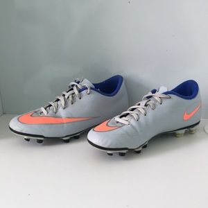 Soccer cleats